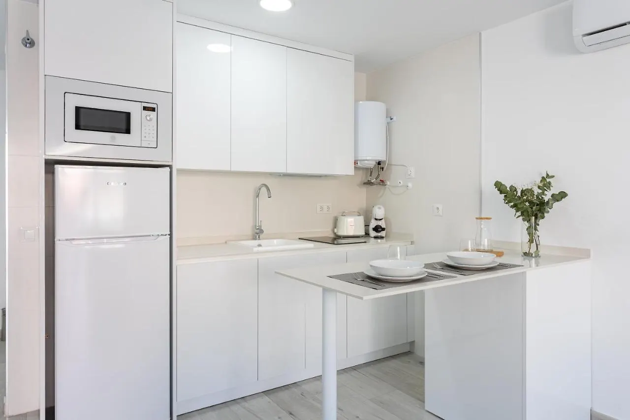 Apartamentos La Pelusa マラガ
