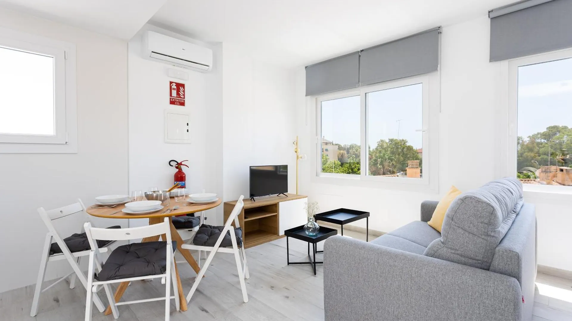 Apartamentos La Pelusa マラガ スペイン